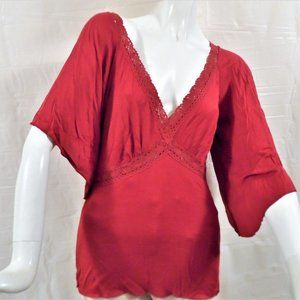 BEUTLER BLOUSE  POLY/SPANDEX  NWT